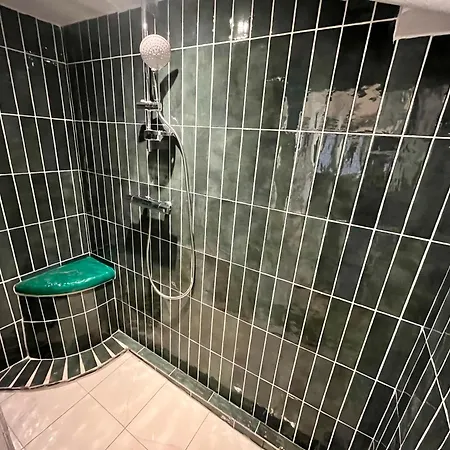 Les Secrets De La Mezzanine -299 Appartement